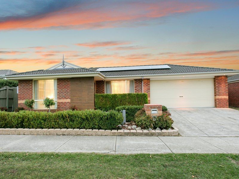 29 Linda Drive, Cranbourne West VIC 3977