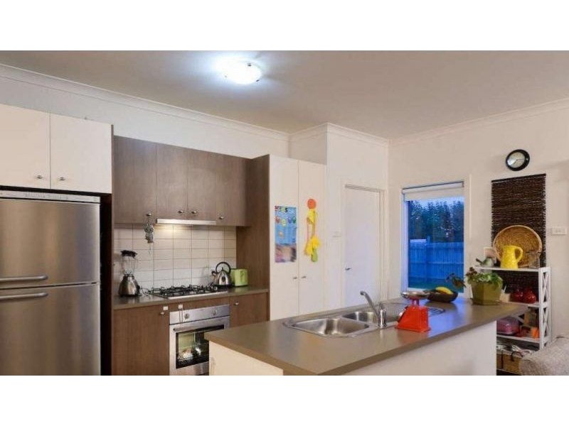 38 Phoenix Avenue, Cranbourne VIC 3977