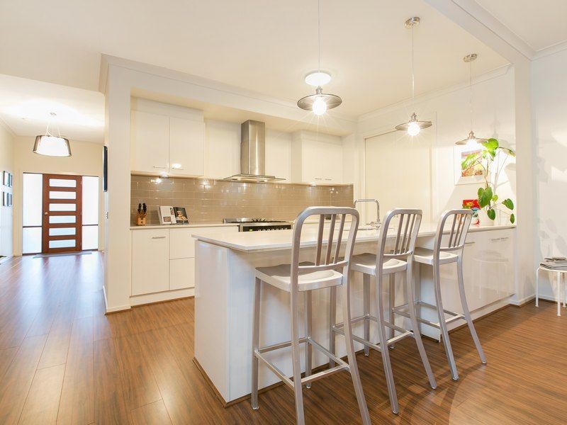 71 Charlbury Crescent, Cranbourne North VIC 3977