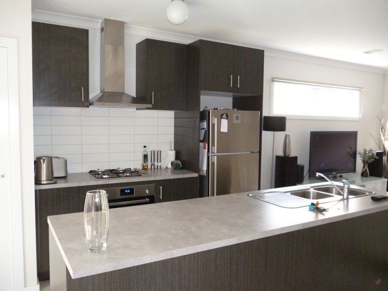 31 Connewara Crescent, Clyde North VIC 3978