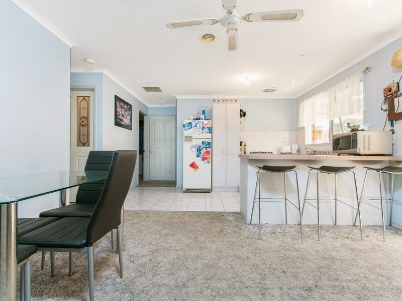 3 Bronhill Court, Cranbourne West VIC 3977