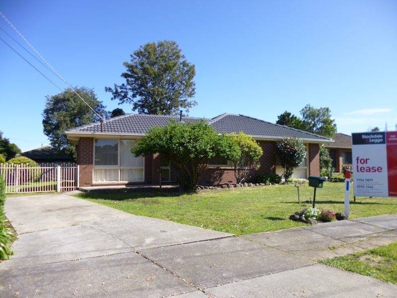 11 Tongola Court, Cranbourne VIC 3977