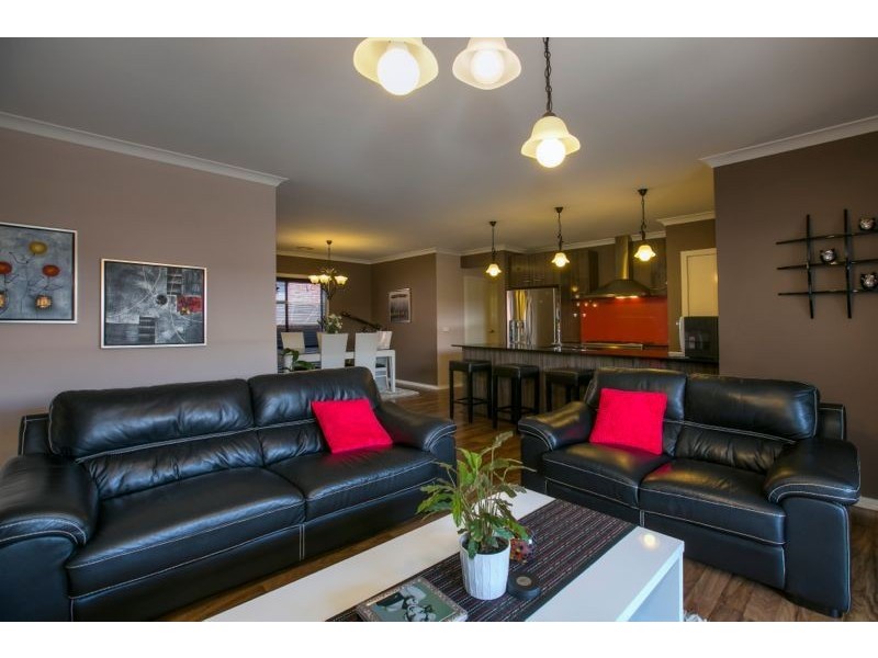 47 Merritt Avenue, Cranbourne West VIC 3977
