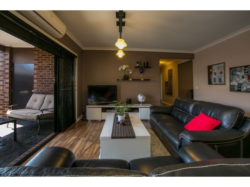 47 Merritt Avenue, Cranbourne West VIC 3977