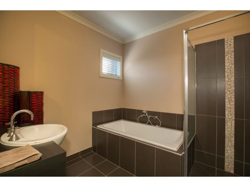 47 Merritt Avenue, Cranbourne West VIC 3977