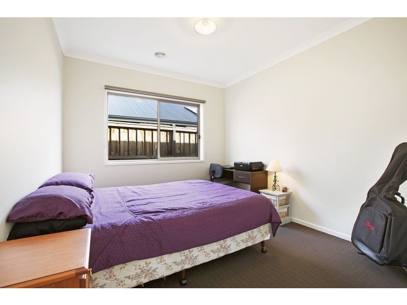 7 Dusky Bells Drive, Cranbourne West VIC 3977