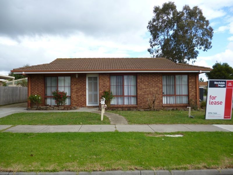 47 Willora Crescent, Cranbourne West VIC 3977