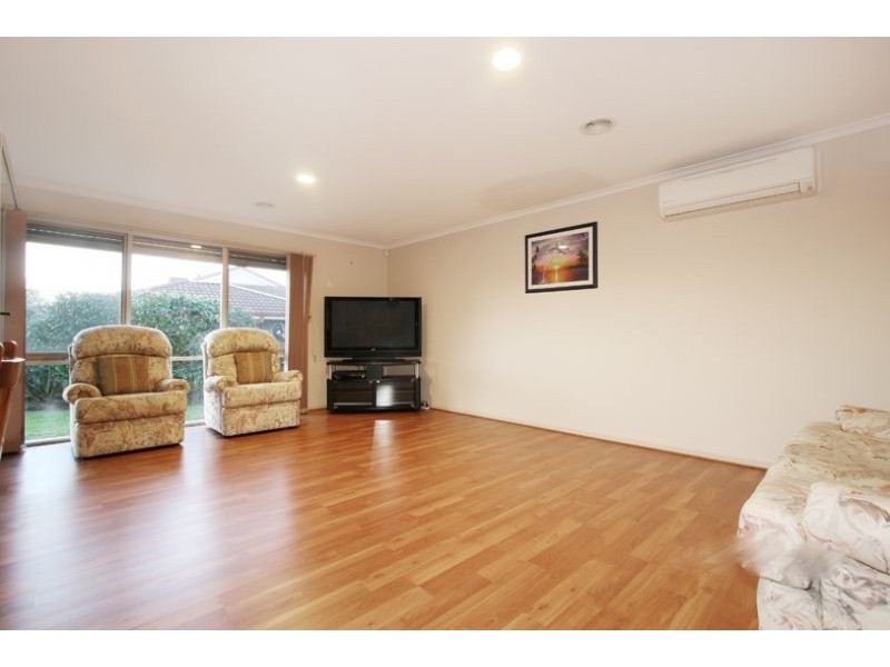 5 Oxenford Rise, Narre Warren South VIC 3805