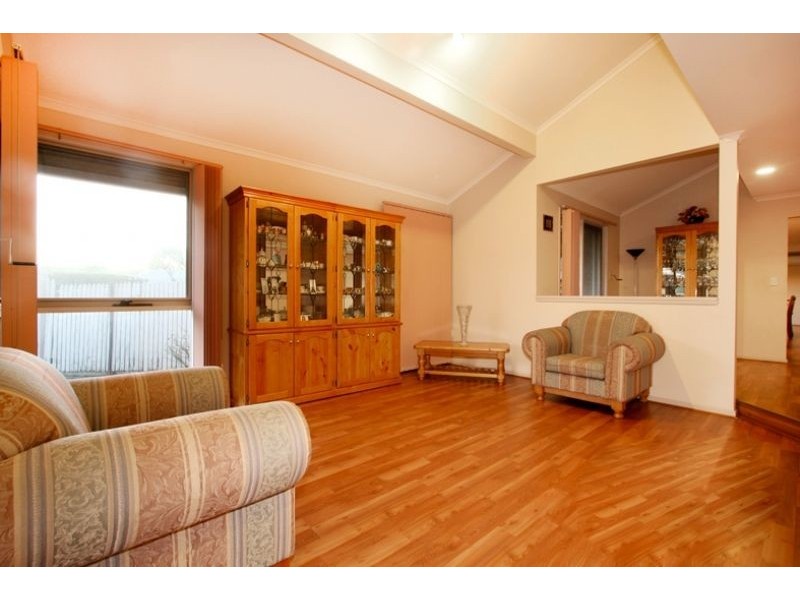 5 Oxenford Rise, Narre Warren South VIC 3805