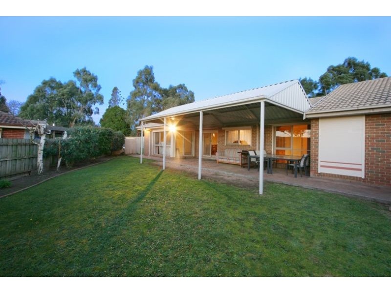 5 Oxenford Rise, Narre Warren South VIC 3805