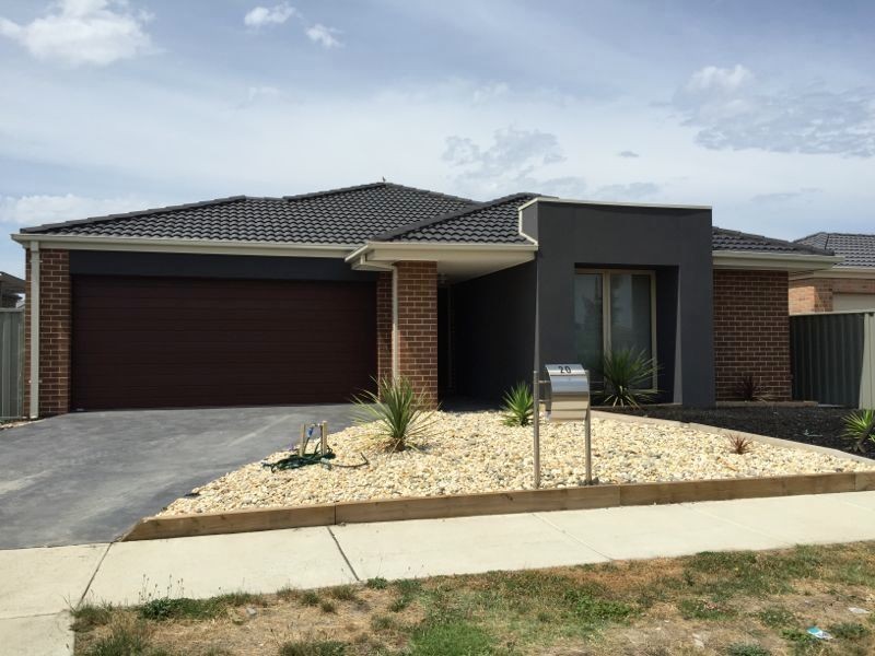 20 Dash Drive, Cranbourne East VIC 3977