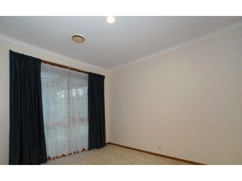 35 Latrobe Street, Cranbourne VIC 3977