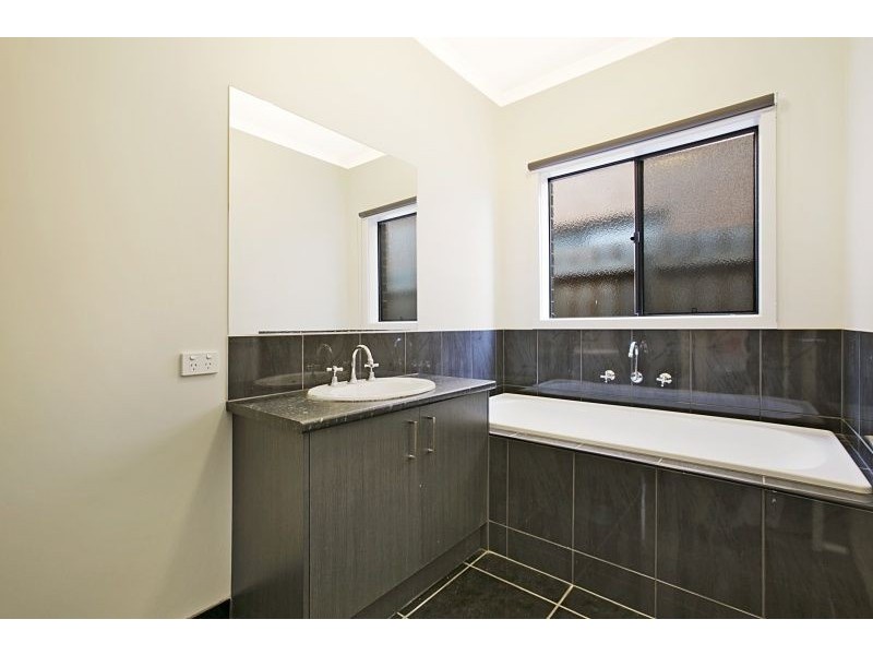 23 Vimini Drive, Narre Warren VIC 3805