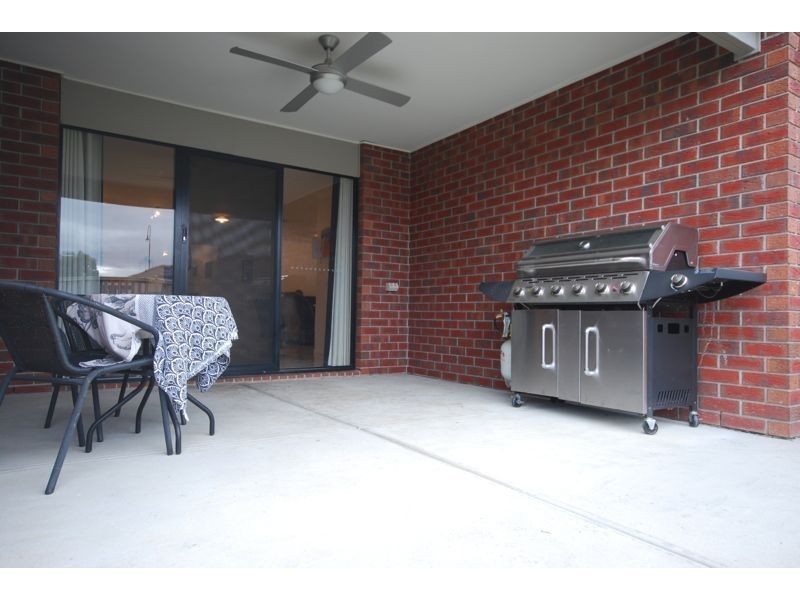 30 Flash Dan Drive, Cranbourne East VIC 3977