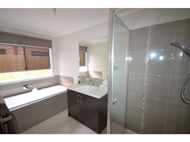 20 Corvette Avenue, Cranbourne VIC 3977