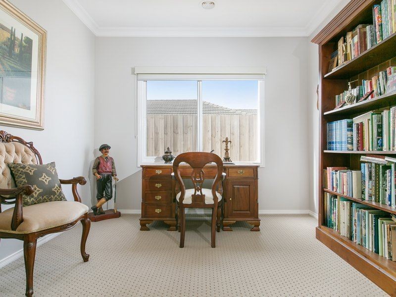 11 Terrace Gardens, Narre Warren South VIC 3805