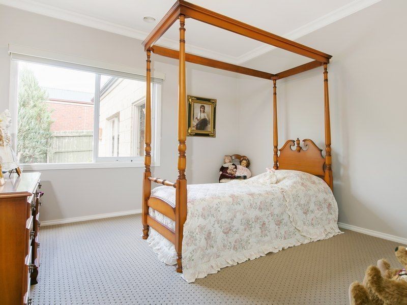 11 Terrace Gardens, Narre Warren South VIC 3805