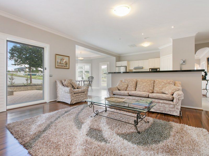 11 Terrace Gardens, Narre Warren South VIC 3805