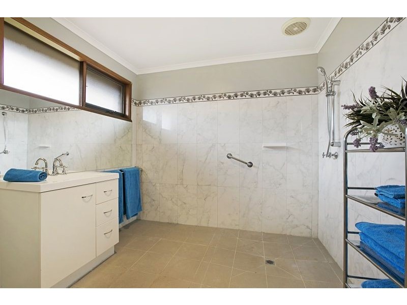 76 Kurrajong Road, Narre Warren VIC 3805