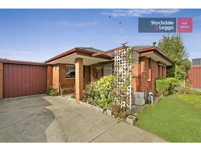 2/24 Alexander Street, Cranbourne VIC 3977