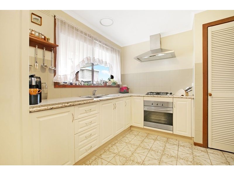 2/24 Alexander Street, Cranbourne VIC 3977