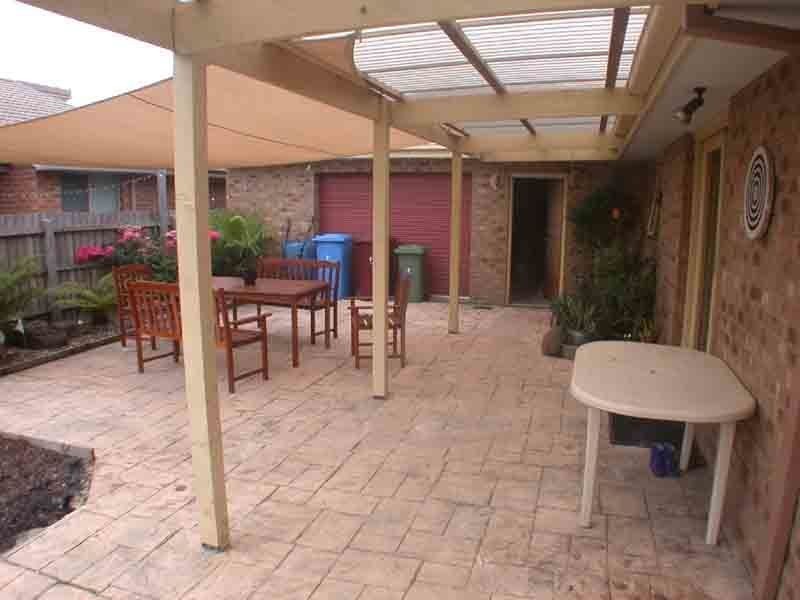 9 Willora Crescent, Cranbourne West VIC 3977