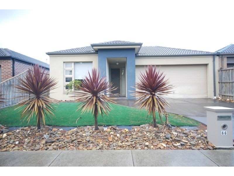 66 Sussex Avenue, Cranbourne North VIC 3977