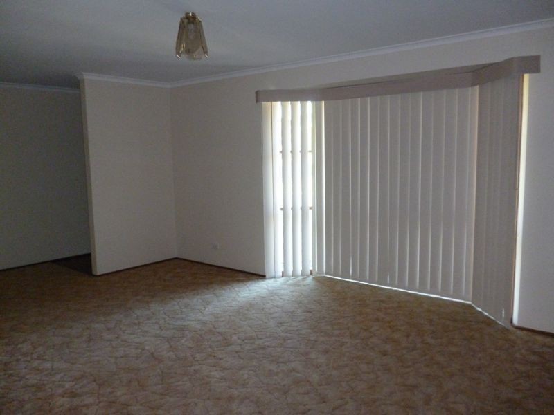 6 Caitlyn Court, Cranbourne North VIC 3977