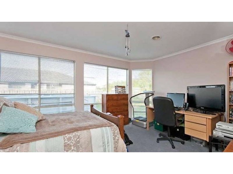 29 Langbourne Drive, Narre Warren South VIC 3805