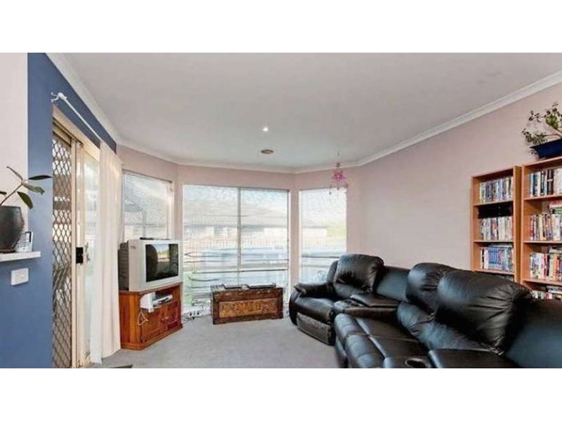 29 Langbourne Drive, Narre Warren South VIC 3805