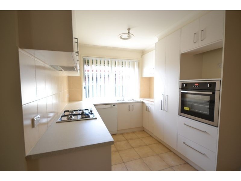 31 Circle Drive, Cranbourne VIC 3977