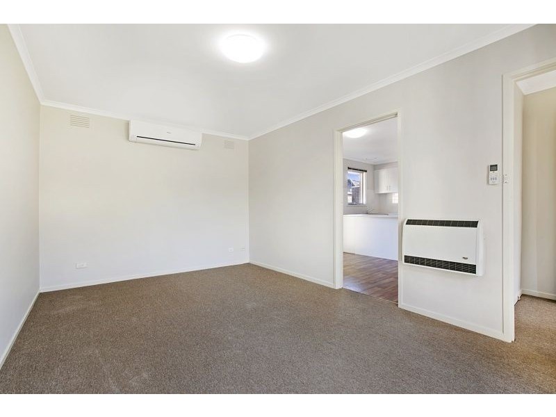 2/10 Duff Street, Cranbourne VIC 3977