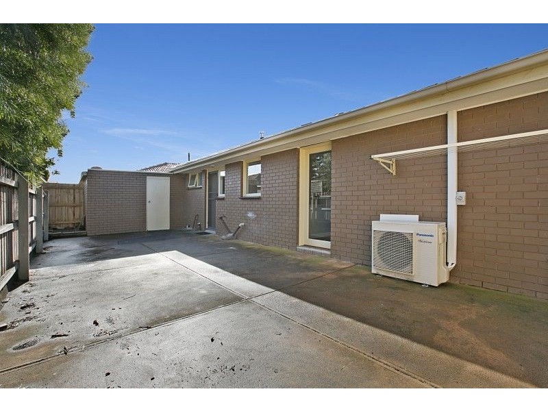 2/10 Duff Street, Cranbourne VIC 3977