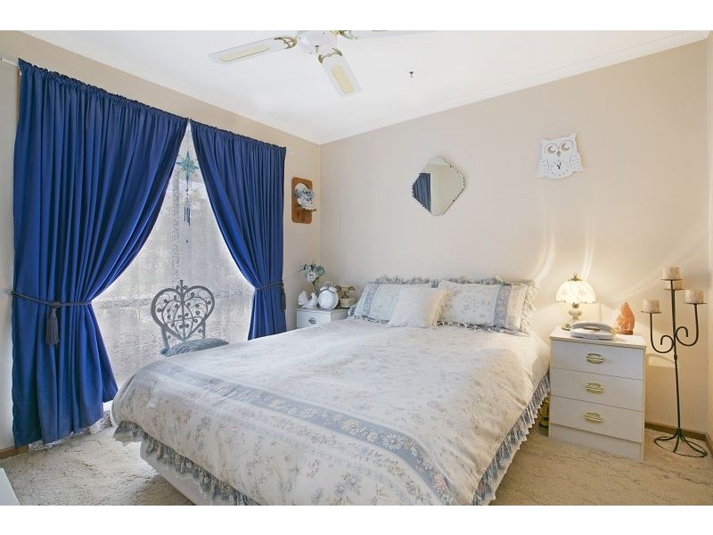 39 McGuigan Drive, Cranbourne West VIC 3977