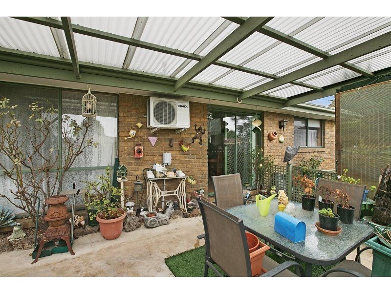 39 McGuigan Drive, Cranbourne West VIC 3977