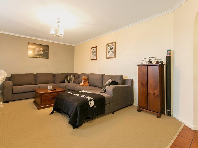 39 Waverley Park Drive, Cranbourne North VIC 3977