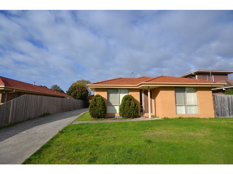 1/24 Latrobe Street, Cranbourne VIC 3977