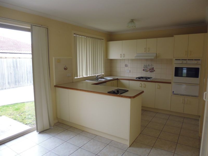 1/24 Latrobe Street, Cranbourne VIC 3977