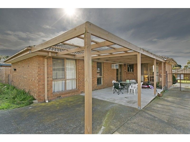 14 Kylie Court, Hampton Park VIC 3976