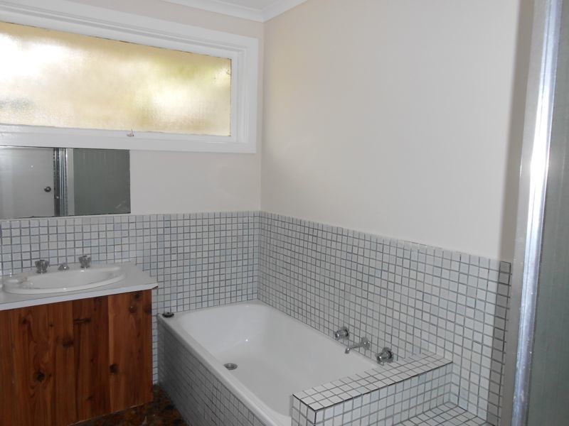 1/13 Alexander Street, Cranbourne VIC 3977