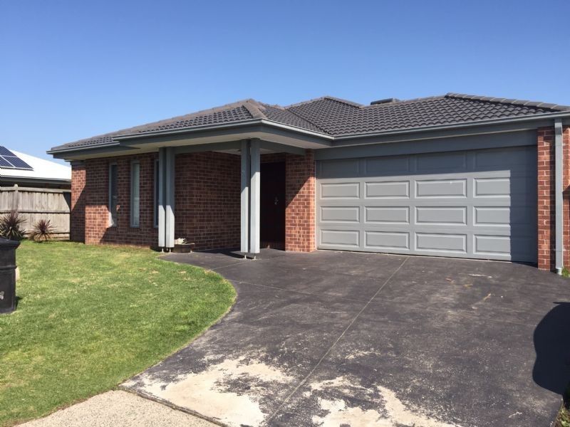 3 MARBEC PLACE, Lyndhurst VIC 3975