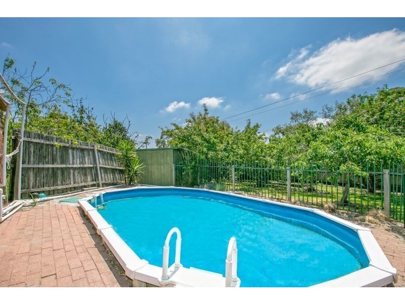 17 Bligh Close, Cranbourne North VIC 3977