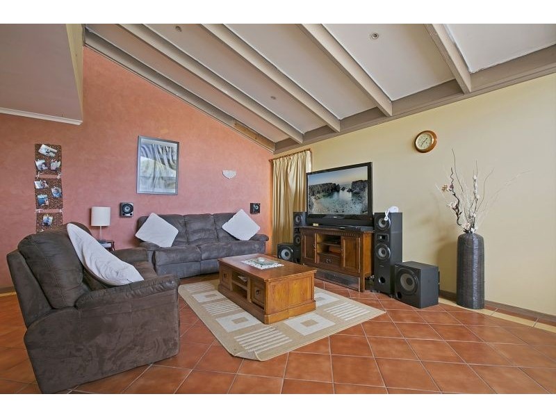 17 Peppercorn Court, Cranbourne North VIC 3977