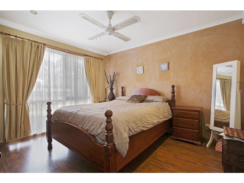 17 Peppercorn Court, Cranbourne North VIC 3977