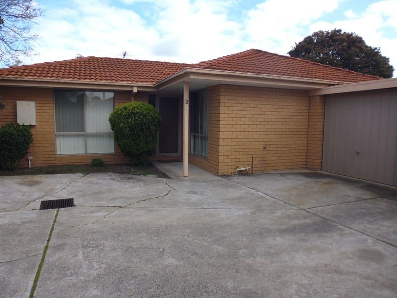 2/24 Latrobe Street, Cranbourne VIC 3977