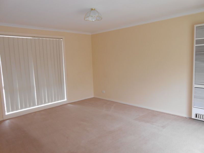 2/24 Latrobe Street, Cranbourne VIC 3977