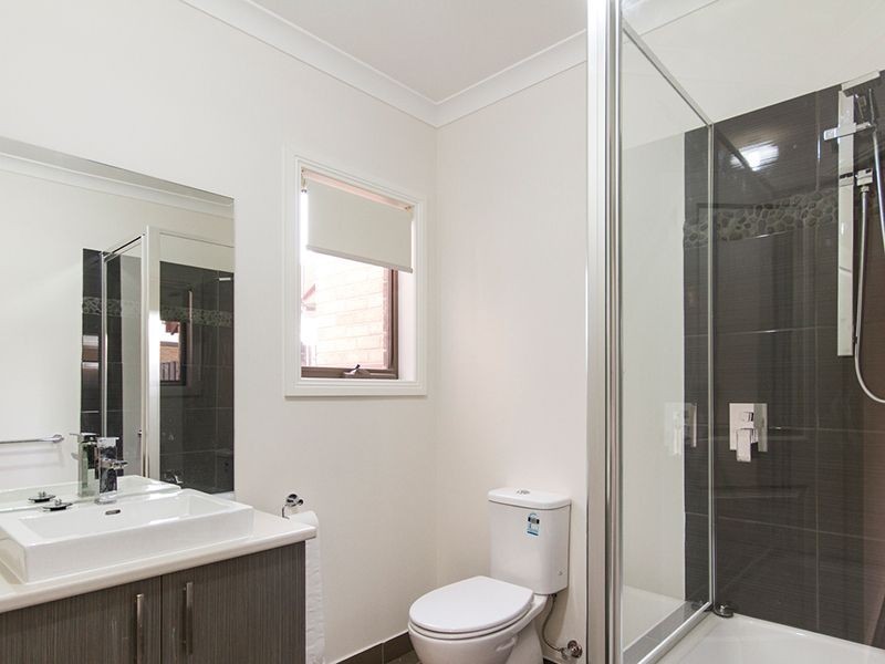 6A Ash Street, Cranbourne VIC 3977
