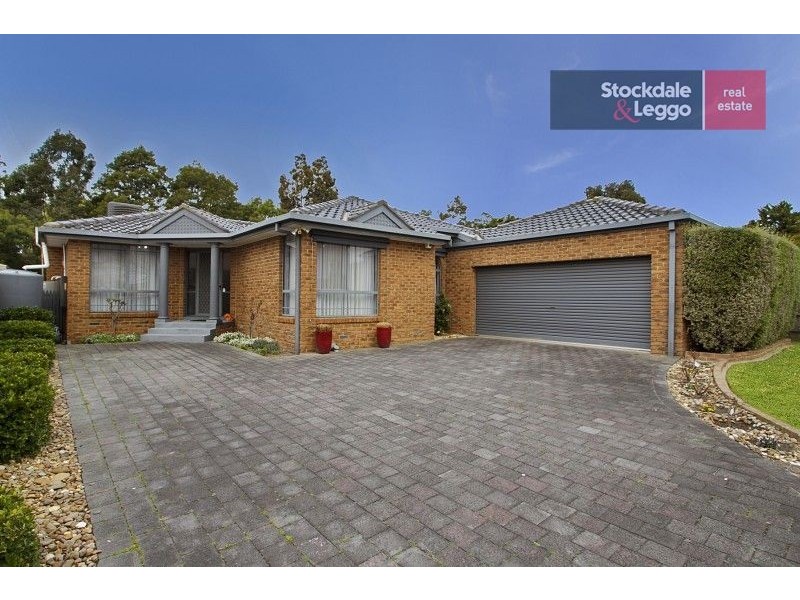 12 Kurrajong Court, Cranbourne North VIC 3977