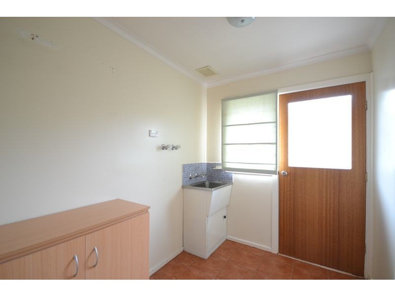 15 Clairmont Avenue, Cranbourne VIC 3977