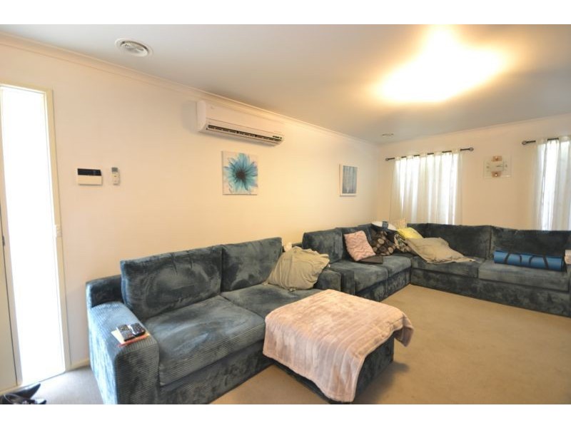 77 Monahans Road, Cranbourne West VIC 3977